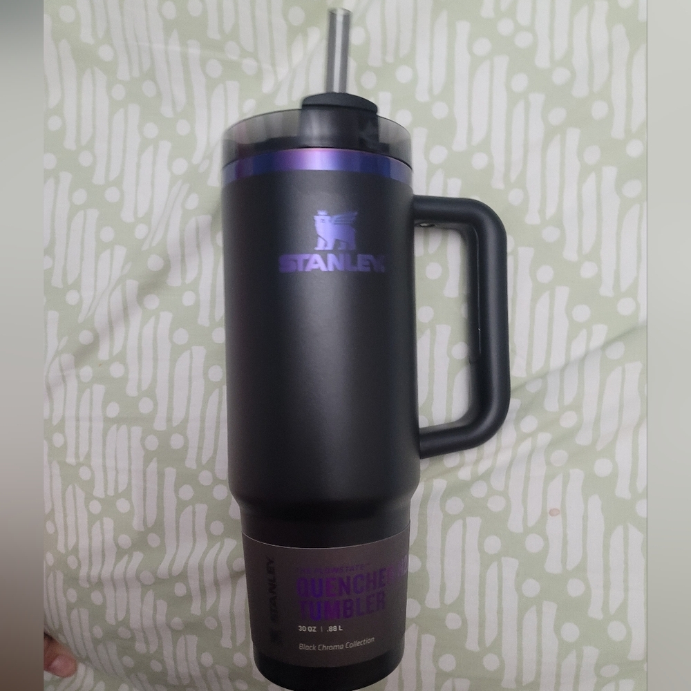 30oz Black Chroma Stanley